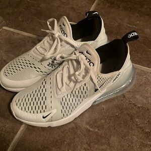 Nike Air Max 270